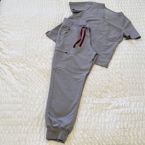 Figs Slate Grey Scrub Set